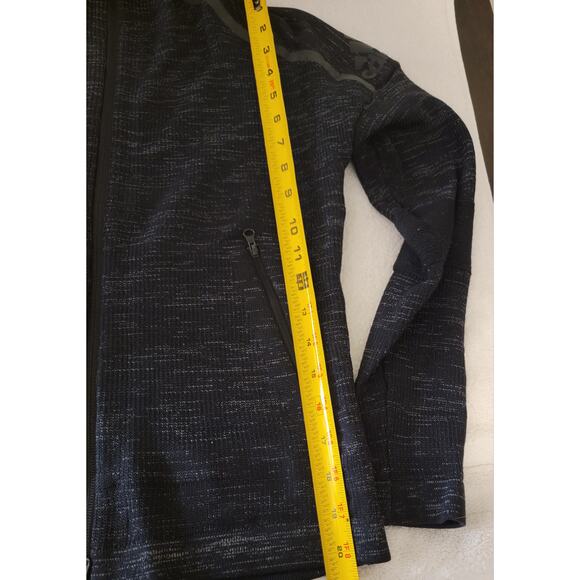 Adidas Women's Small/Medium Zip Up Stretch Fuzzy Jacket 17" Wide 20" Long - Picture 5 of 5